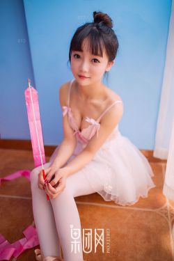 撕掉她的衣服